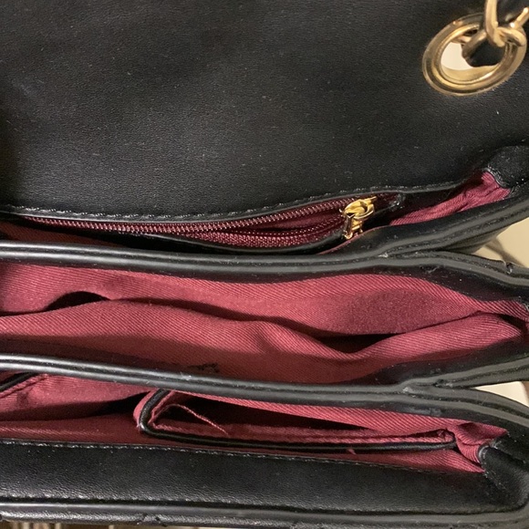 Silvian Heach Black Quilted Gold Chain Strap Handbag Purse - Picture 6 of 11